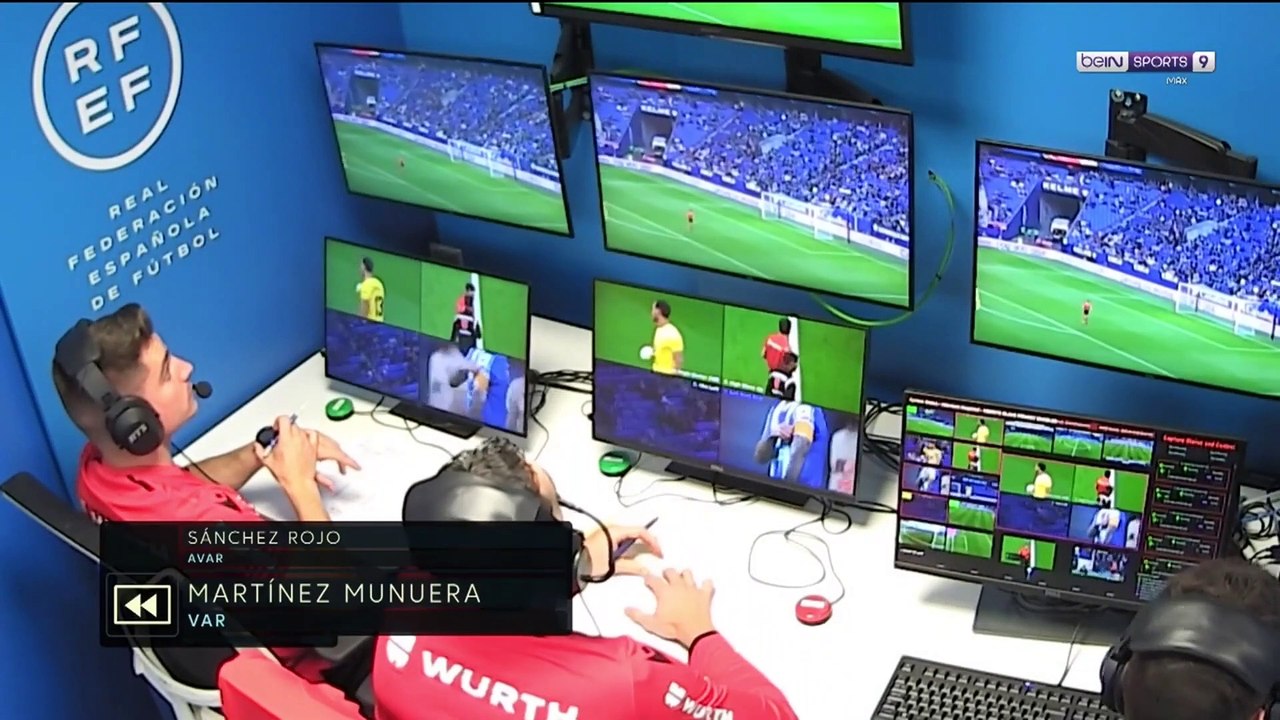 Ils REFUSENT de démarrer le match !