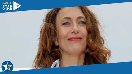 Entre ses mains : les scènes de nudité avec Natacha Lindinger reprochées par les internautes