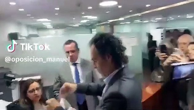 Gutiérrez denuncia a Petro por irregularidades ante Comisión de Acusaciones