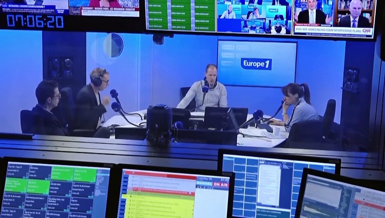 Normandie : sur les plages du Débarquement, Emmanuel Macron élude le sujet des retraites