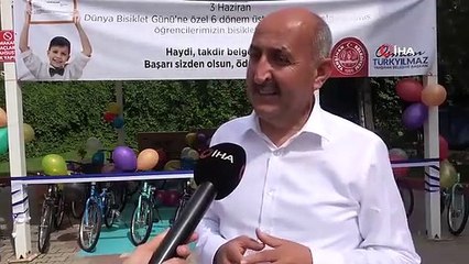 Un cadeau vélo à 6 étudiants qui apportent la reconnaissance