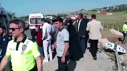 Öğrenci servisinin otomobille çarpıştığı kazada 8 kişi yaralandı