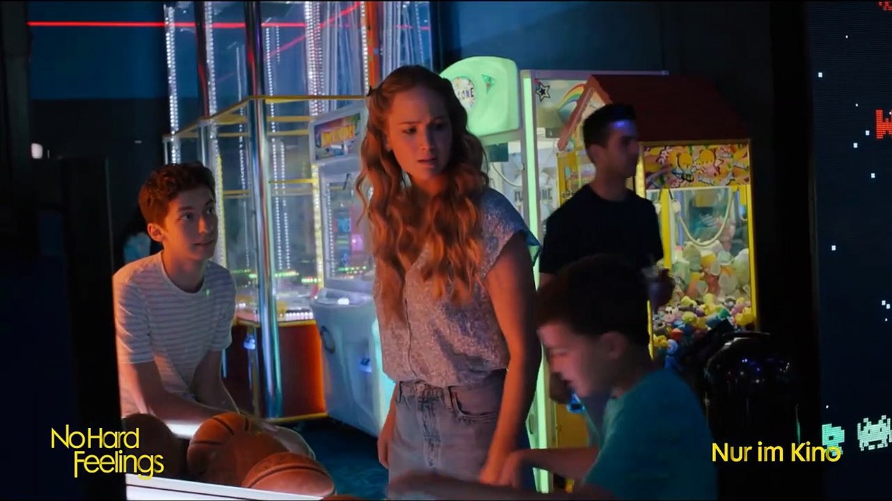 No hard feelings trailer (2) df