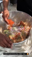 AMRITSARI KULCHA ₹20_- only  _ Indian street food #shorts