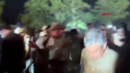 294 kişinin hayatını kaybettiği kazanın nedeni yola dışkılayan insanlar mı?