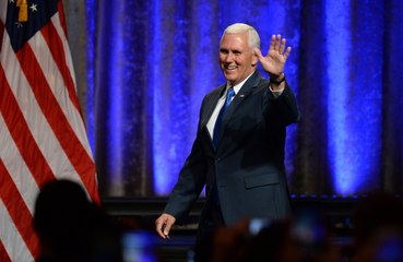Élections américaines : Mike Pence dévoile sa candidature et affrontera Donald Trump