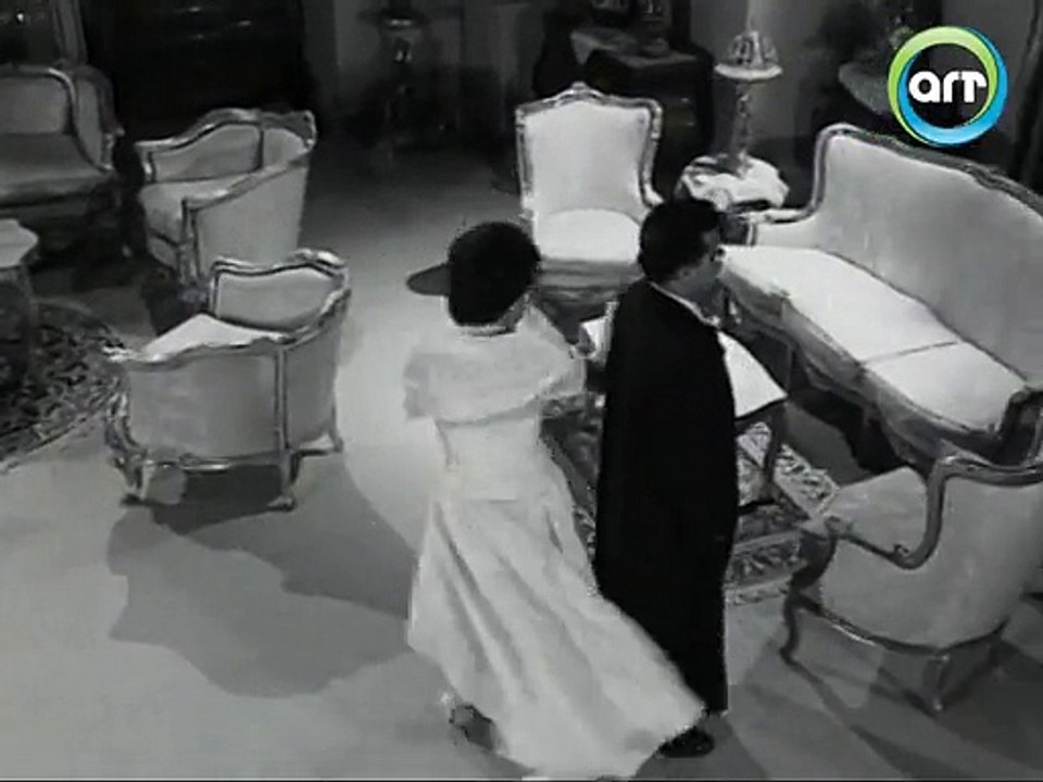 هنيدي لـلوسي انتي ليكي الشرف انك بترقصي معايا | فوازير أبيض وأسود