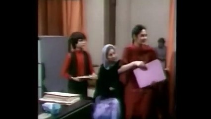 Unkahi 1982  (Super hit PTV Drama) Ankahi HQ Part 1 of 22