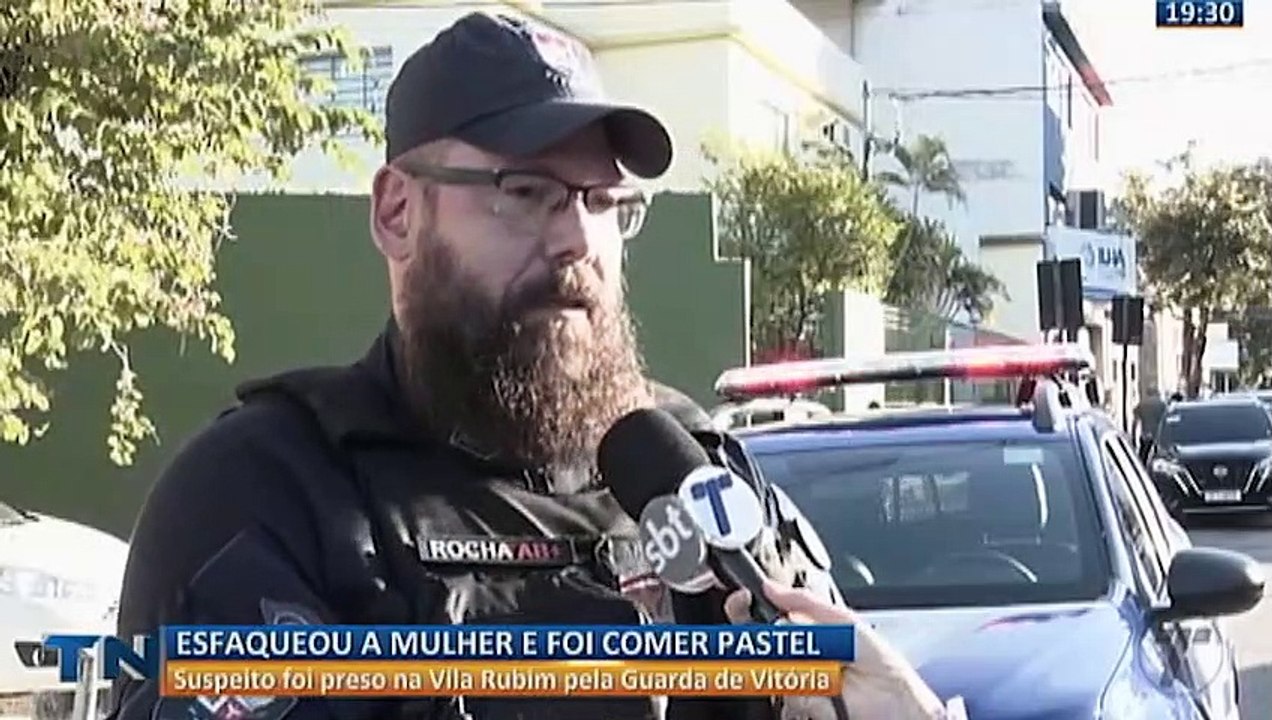Homem esfaqueia a mulher e sai para comer pastel em Vitória