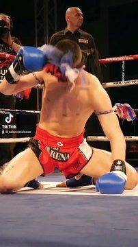 Découvrez la Boxe Thaïlandaise comme vous ne l’avez jamais vue ! —————————————— LE SALON DE LA BOXE BOXING EXPO - SOON salondelaboxe.com