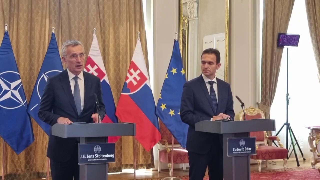ZÁZNAM: J. Stoltenberg: NATO nebude nikdy zasahovať do domácich politických záležitostí