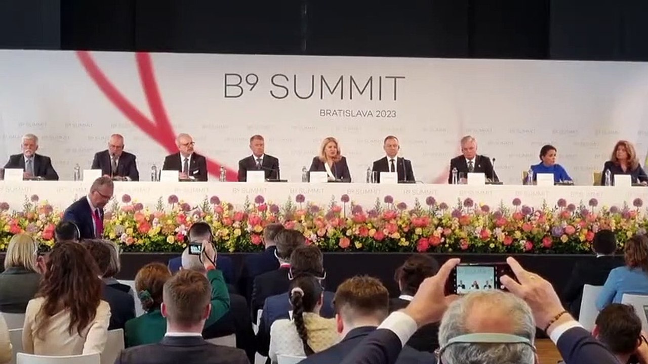 ZÁZNAM: Lídri B9: Nezávislosť a územná celistvosť Ukrajiny je jedinou cestou k mieru