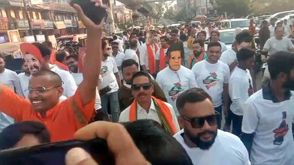 भाजयुमो ने भ्रष्टाचार की बारात निकाली