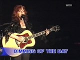 Dimming of the Day (Richard & Linda Thompson song) with Richard Thompson - Bonnie Raitt (live)