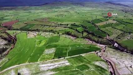 Gümüşgöze beldesi dolu yağışıyla beyaza büründü