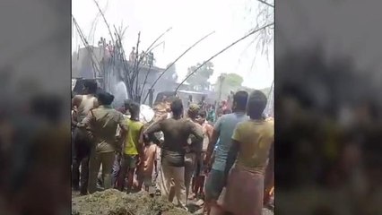 BREAKING: आगलगी का खौफनाक मंजर, दर्जनों घर समेत मवेशी जलकर राख