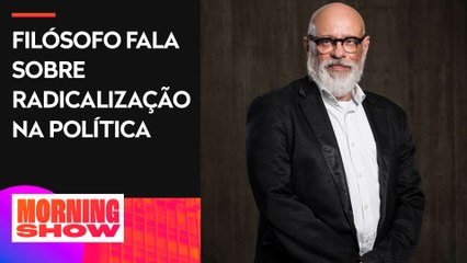 Pondé: “Existem estúpidos que vestem vermelho ou verde/amarelo, melhor não vestir nenhum”