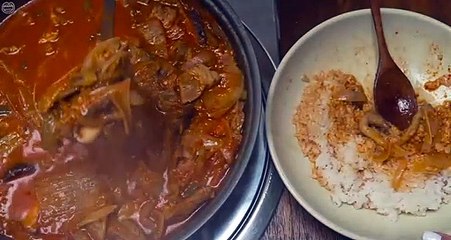 Real mukbang_) A lot of chopped pork! _Pork Kimchi Jjageuli_☆ Snack is Orange