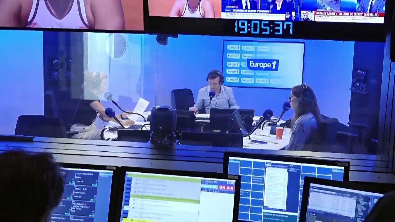 «On est avec vous !» : en Normandie, Emmanuel Macron chaleureusement accueilli