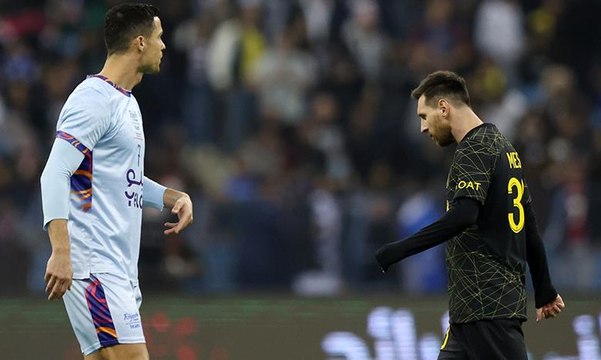 رونالدو يعلّق على أنباء انتقال ميسي للدوري السعودي