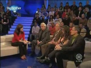 Big Brother - Rebecca besucht Mahnmal in Berlin