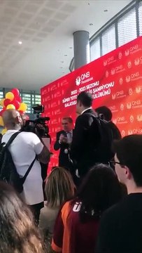 Özbek dayanamayıp transfer müjdesini verdi! Şampiyon G.Saray'ın taraftarı bir bayram daha yapacak
