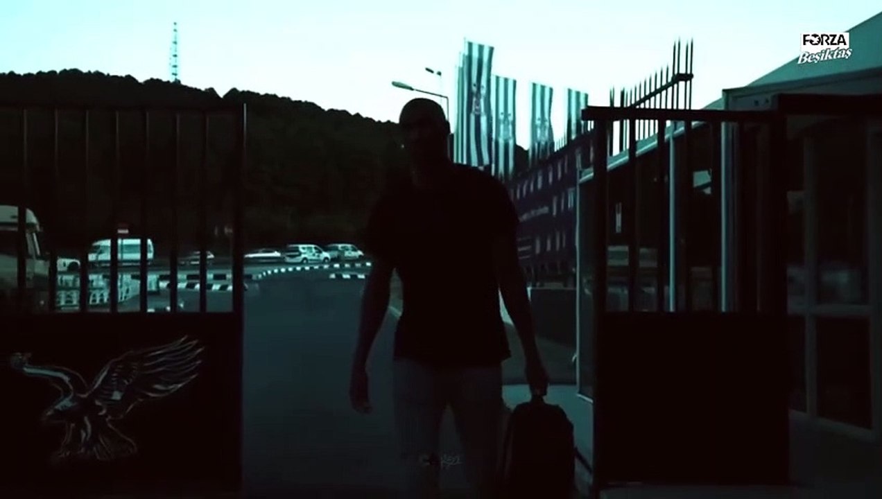 Elle a pleuré, elle a pleuré ! Un Atiba Hutchinson est décédé de Beşiktaş