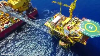 10 Biggest Pipe Laying Vessels in the World