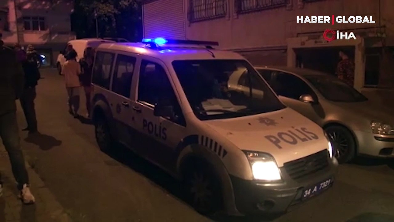 Bağcılar'da temel kazısı yapılan alanda toprak kayması! 6 katlı bina tahliye edildi