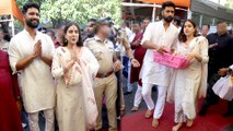 Vicky Kaushal, Sara Ali Khan Visit Siddhivinayak Temple