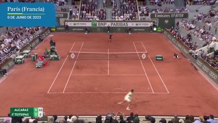 Los mejores momentos del partido de Alcaraz contra Tsitsipas en Roland Garros