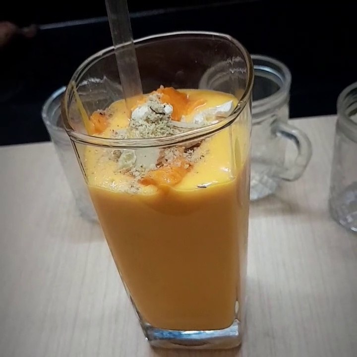 Mango Lassi / मँगो लस्सी