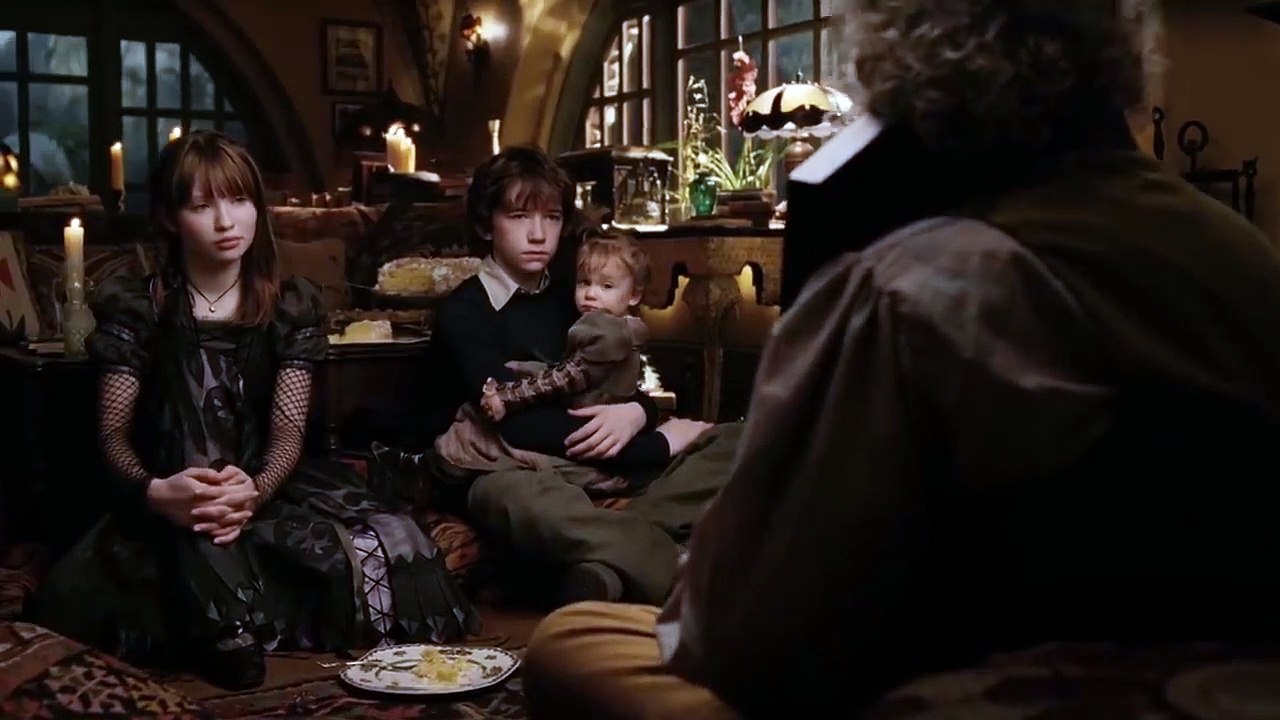 A Series of Unfortunate Events (2004) Film Explained in Hindi Urdu