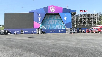 Derniers préparatifs autour du stade olympique Atatürk avant la finale de l'UEFA Champions League