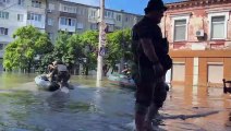 إجلاء 2700 شخص من مناطق الفيضانات بعد تدمير سد كاخوفكا