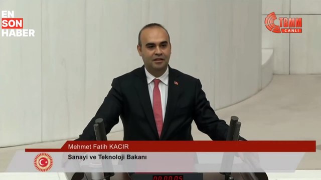 Sanayi ve Teknoloji Bakanı Mehmet Fatih Kacır, TBMM'de yemin etti