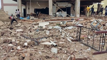 آلاف السودانيين يفرون إلى إفريقيا الوسطى بسبب المعارك