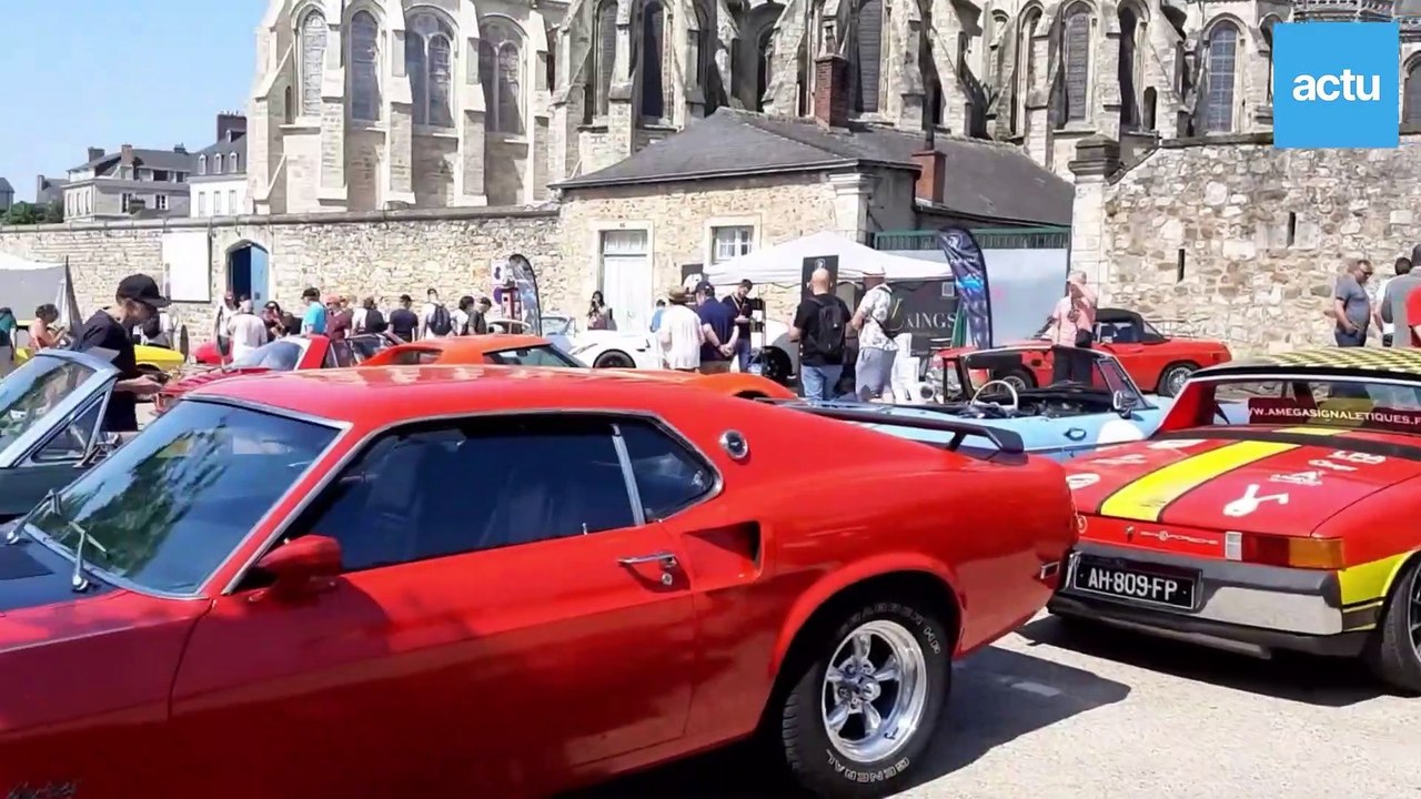 24 Heures : une exposition de voitures au Mans