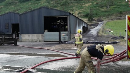 Fire crews on the B4405 near Abergynolwyn extinguish barn fire