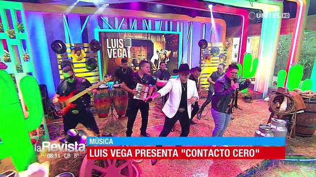 Luis Vega, el artista del momento, encendió la chispa del ‘finde’ en La Revista