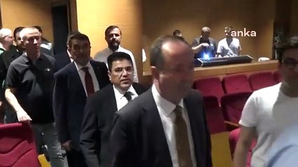 La ceinture dorée de Cengizhan Şimşek a été donnée à Mustafa Taş