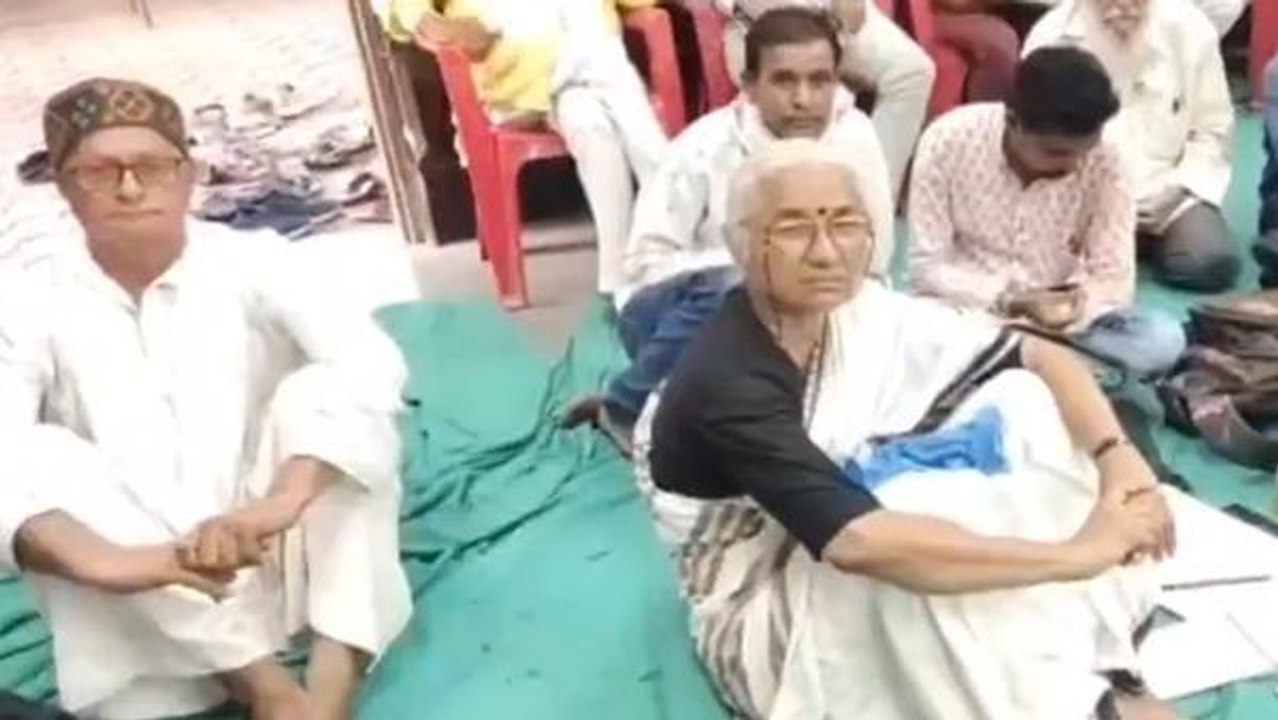 नर्मदा बचाओ: मेधा पाटकर की अगुवाई में समाजसेविय...