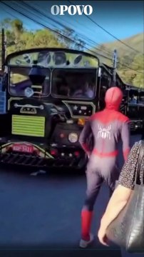 Briga entre animadores de trenzinhos concorrentes acaba em Homem Aranha com nariz fraturado no Rio de Janeiro