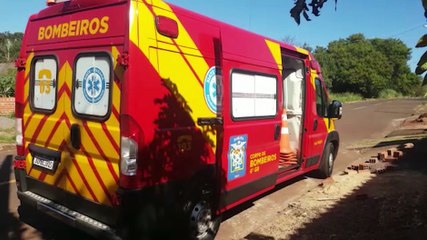 Motociclista fica ferida em acidente de trânsito no Brasmadeira