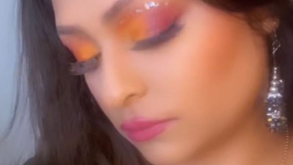 Glam-lover's stunning sunset eye makeup will make you fall in love with the golden hour all over again