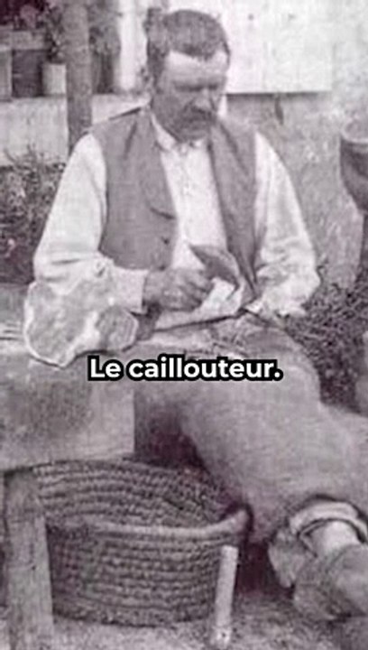 Le dernier est étrange