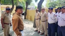 एमएलए का स्टीकर लगाकर दौड़ रही थी कार, पुलिस ने की सीज