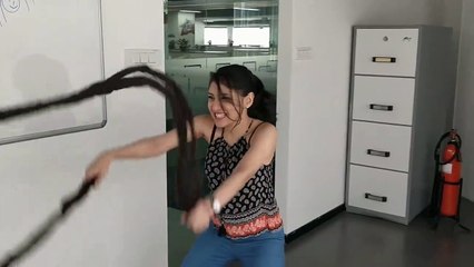 Travailler avec des dreadlocks de 6 pieds