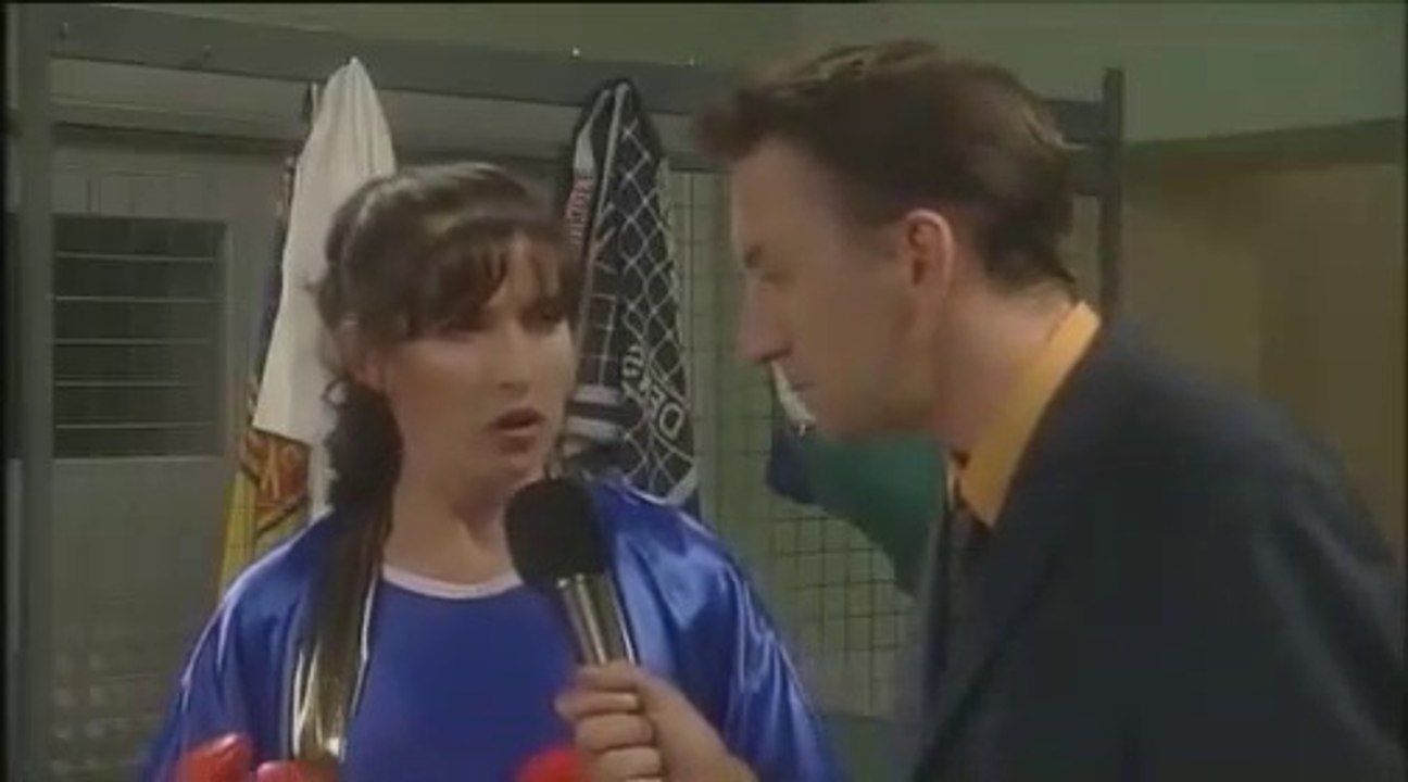 The Sketch Show. S1/E4. Tim Vine • Ronni Ancona • Lee Mack - video Dailymotion