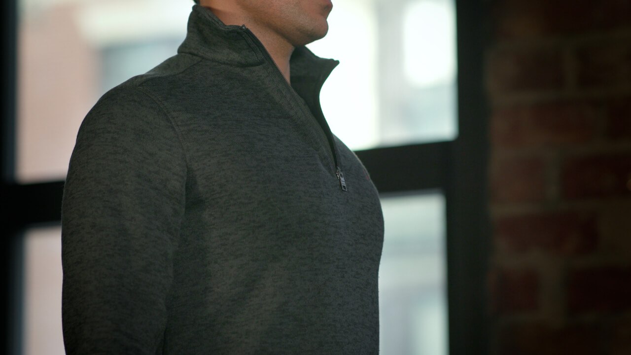Fix your rounded shoulders with this one minute exercise